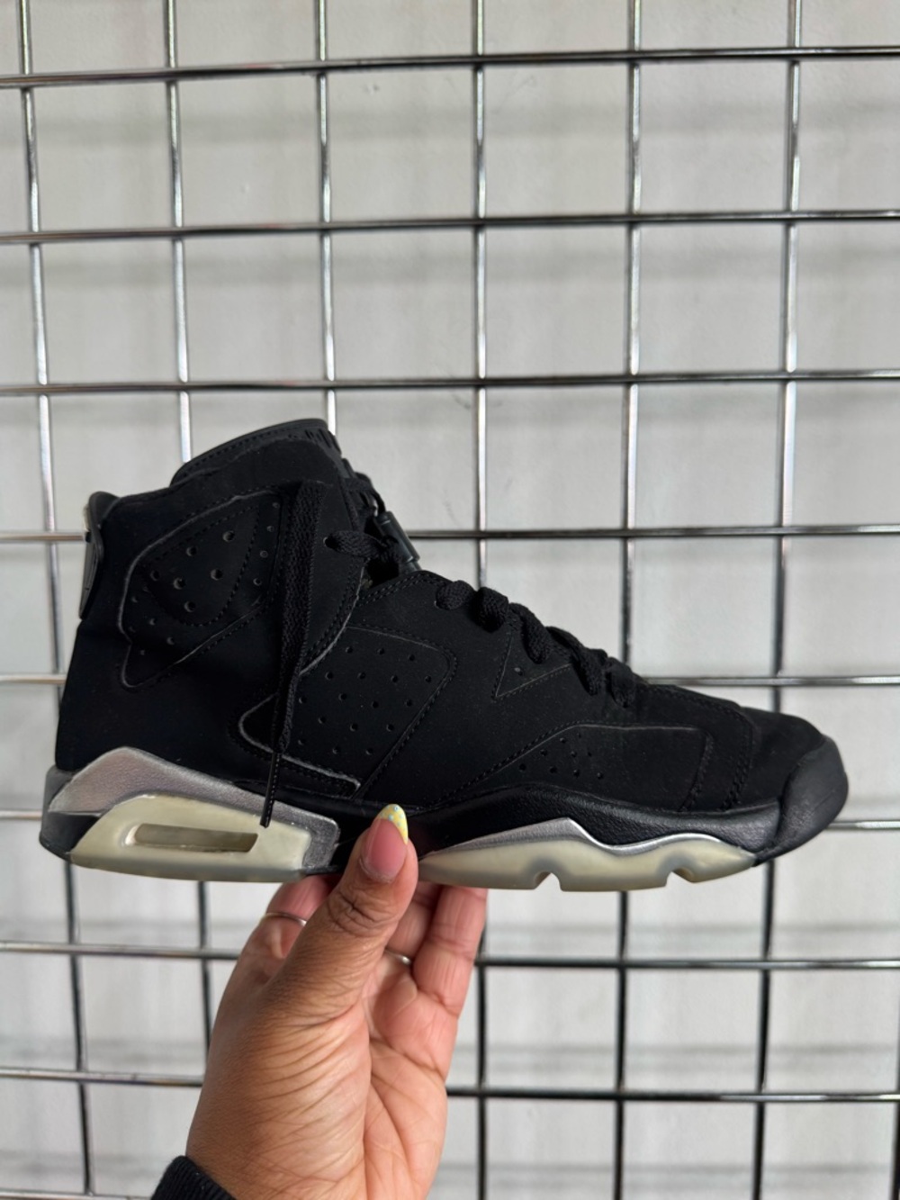 Nike Air Jordan 6 Retro GS Chrome Black Silver DX2835-001 Size 6.5Y Sneaker Shoe - Picture 4 of 11